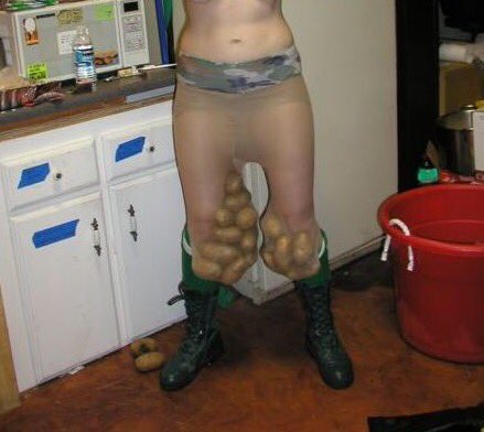 cursedimages_2's tweet photo. cursed image 1201 https://t.co/vekk6lHHkK