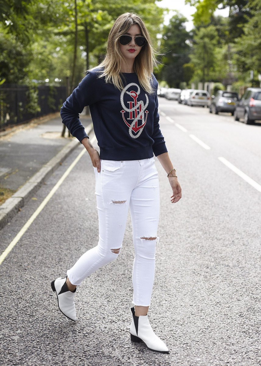 _QueenCalder's tweet image. This outfit 🙌