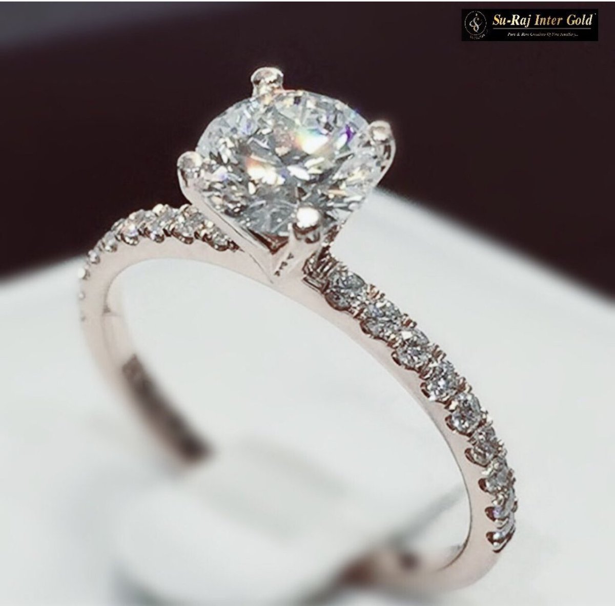 Su_RajInterGold's tweet photo. Classic,Timeless beauty.!
#gold #ring #engagementring #whiteyellowrose #solitaire #VSquality #ghcolor
Insta : https://t.co/V8SxpKL6lv https://t.co/dTRxvu2q0b