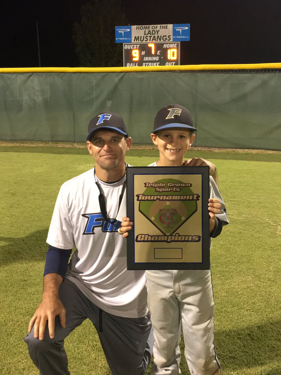 williewins's tweet photo. #Triplecrownchamps
#Fayetteforce https://t.co/hCtUQmst0m