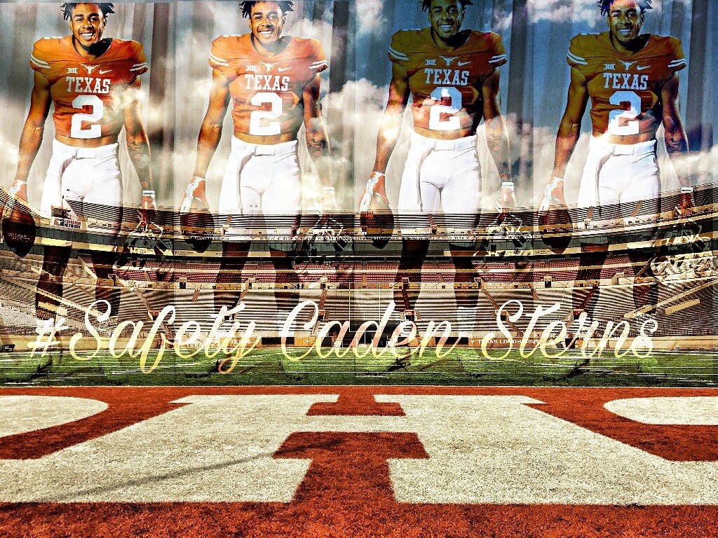 JawaunSr's tweet photo. @lil_STERNS2 Congrats Sterns Welcome to @TexasFootball Proud u Choose #DBU #OneAndOnlyDBU #EarnedNotGiven #HookEm Process Continues with you https://t.co/HW9pvrhiiP