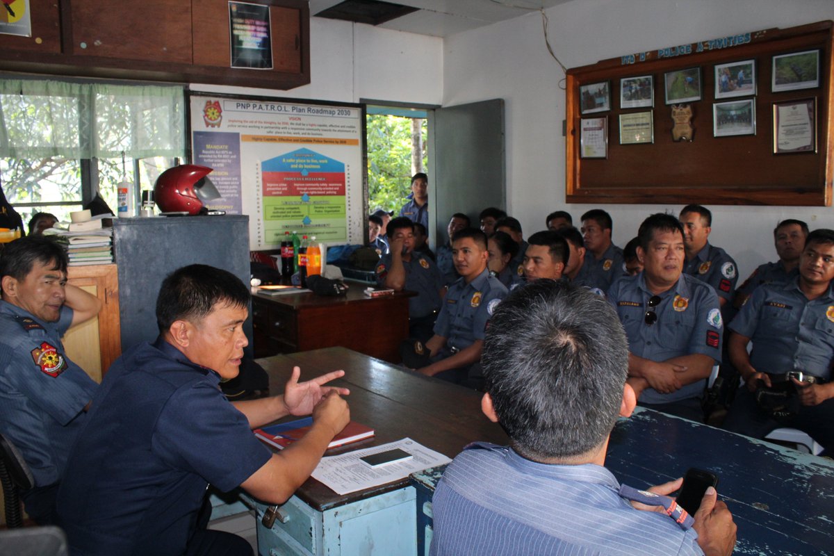 itogonmps's tweet photo. PICE with the new Chief of Police
#PNPPATROLPLAN2030
#ValuesOrientedandDisciplinedPolicePersonnel @itogonmps https://t.co/F9adhK0bIh
