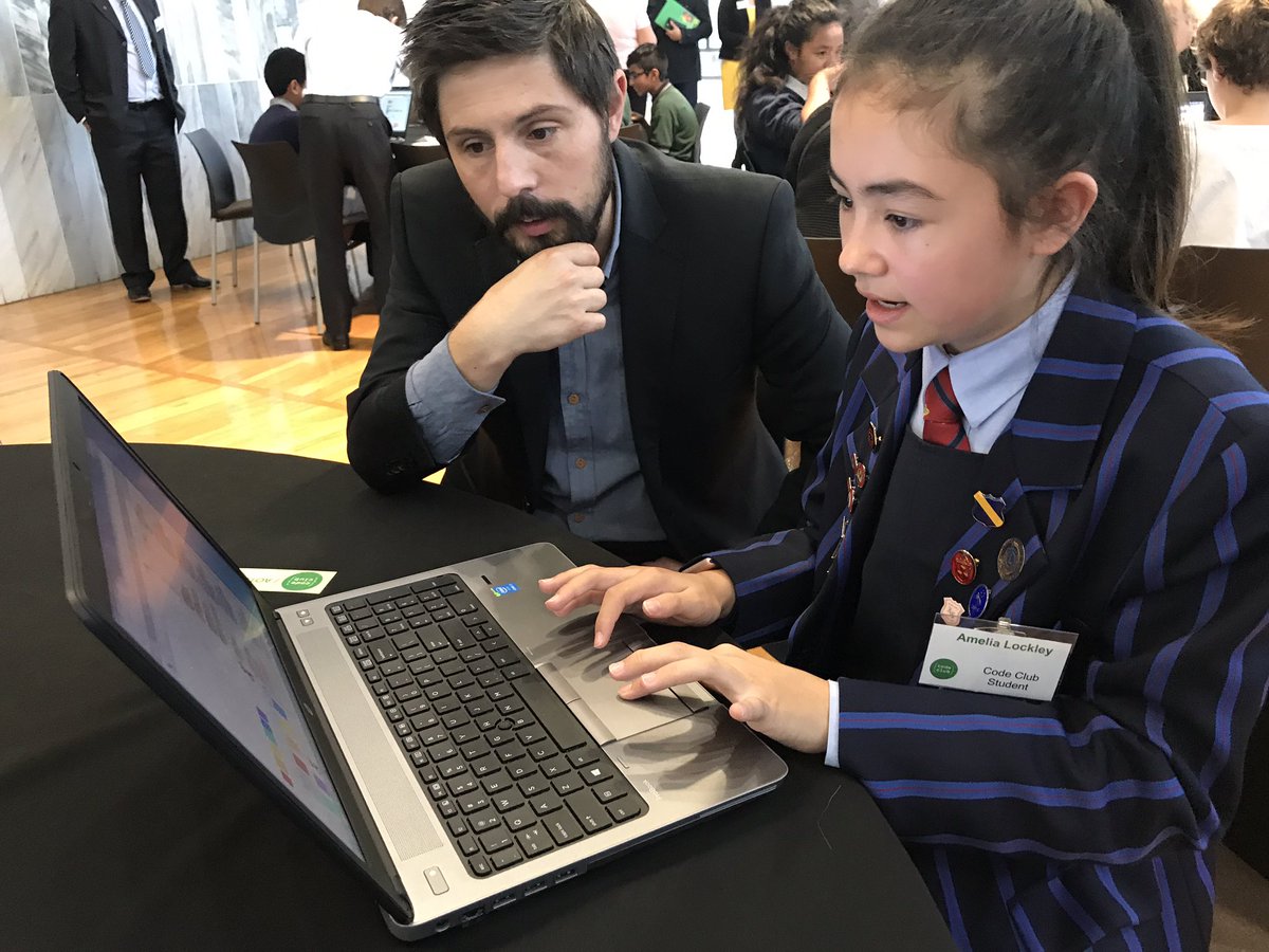 medickinson's tweet photo. Great watching @GarethMP learning to code with 13 year old Amelia Lockley &amp; students from @HFSPorirua for @CodeClubNZ Parliament day #TWNZ17 https://t.co/kH0VfV3sQZ