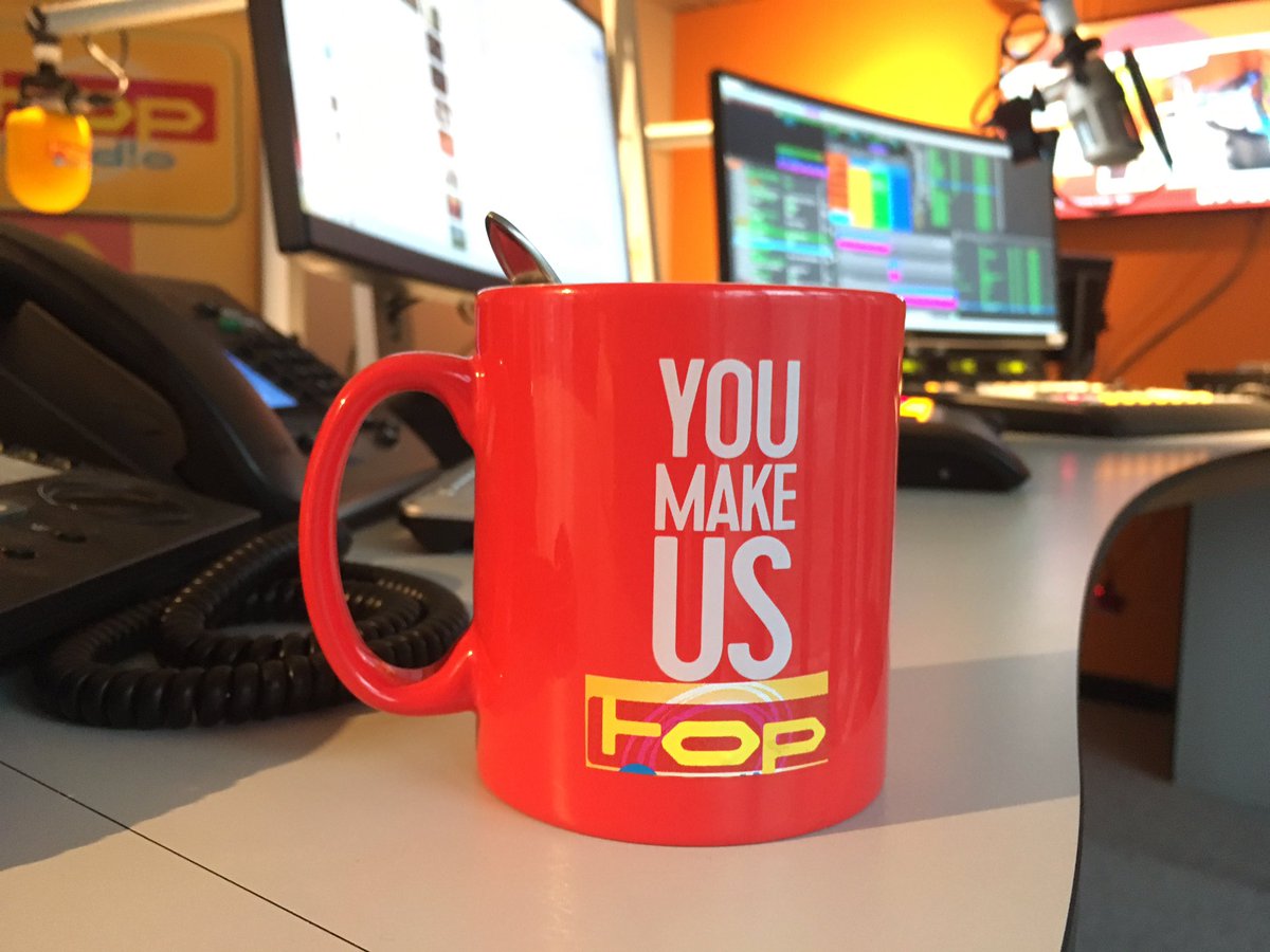 .<a href="/BramVanhee/">BV</a> heeft zijn vakantiekoffers gepakt. Kom ik de platen water geven tussen 10 en 13 uur! <a href="/TOPradio/">TOPradio</a>