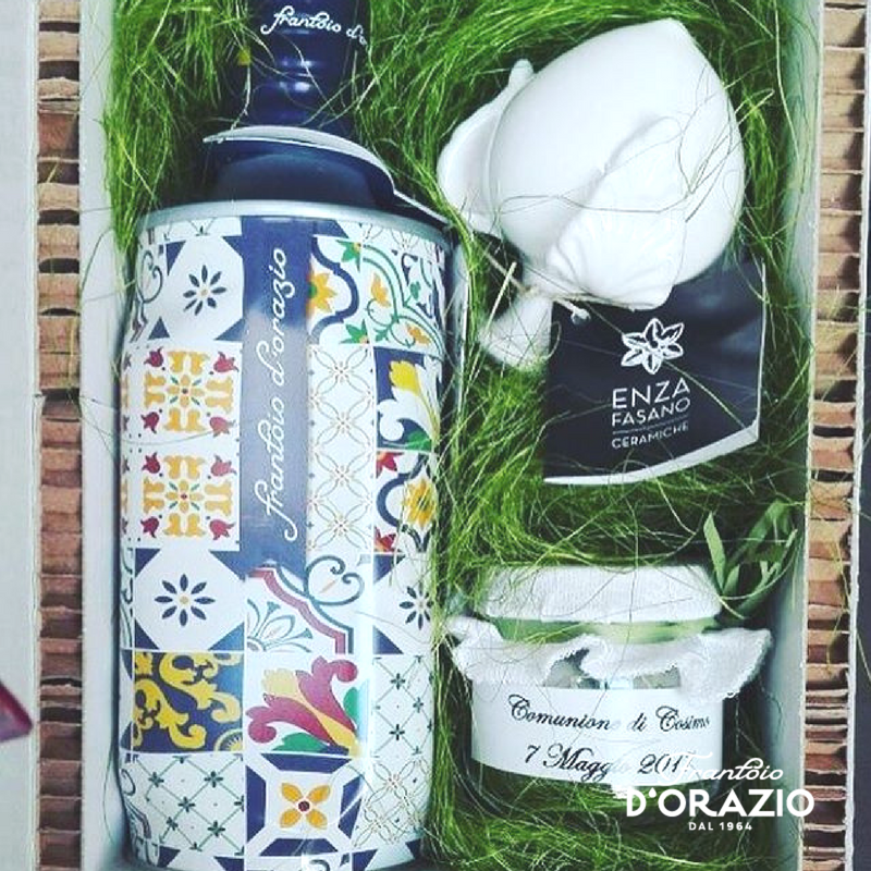 La bontà dell'extravergine Frantoio D'Orazio incontra l'eleganza delle ceramiche firmate Enza Fasano...per un regalo unico e originale!