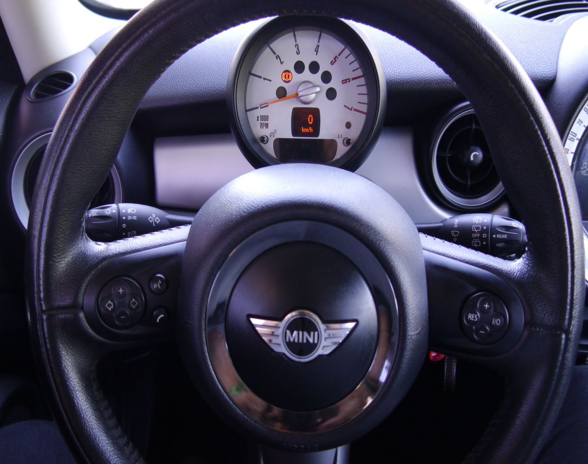 Stand_NagaAuto's tweet photo. @MINI #interiordesign #minicooper #conforto #style #cooperfans #Lisbon https://t.co/o4S9mtvI9I