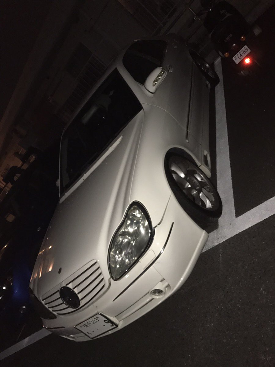bon975418951's tweet photo. ‼️横浜市から‼️
走行11万 車検来年3月
値下げ相談などのります！
#売ります #ベンツ #車好きな人RT 
#車売ります #横浜市 https://t.co/xBqvYycBNd