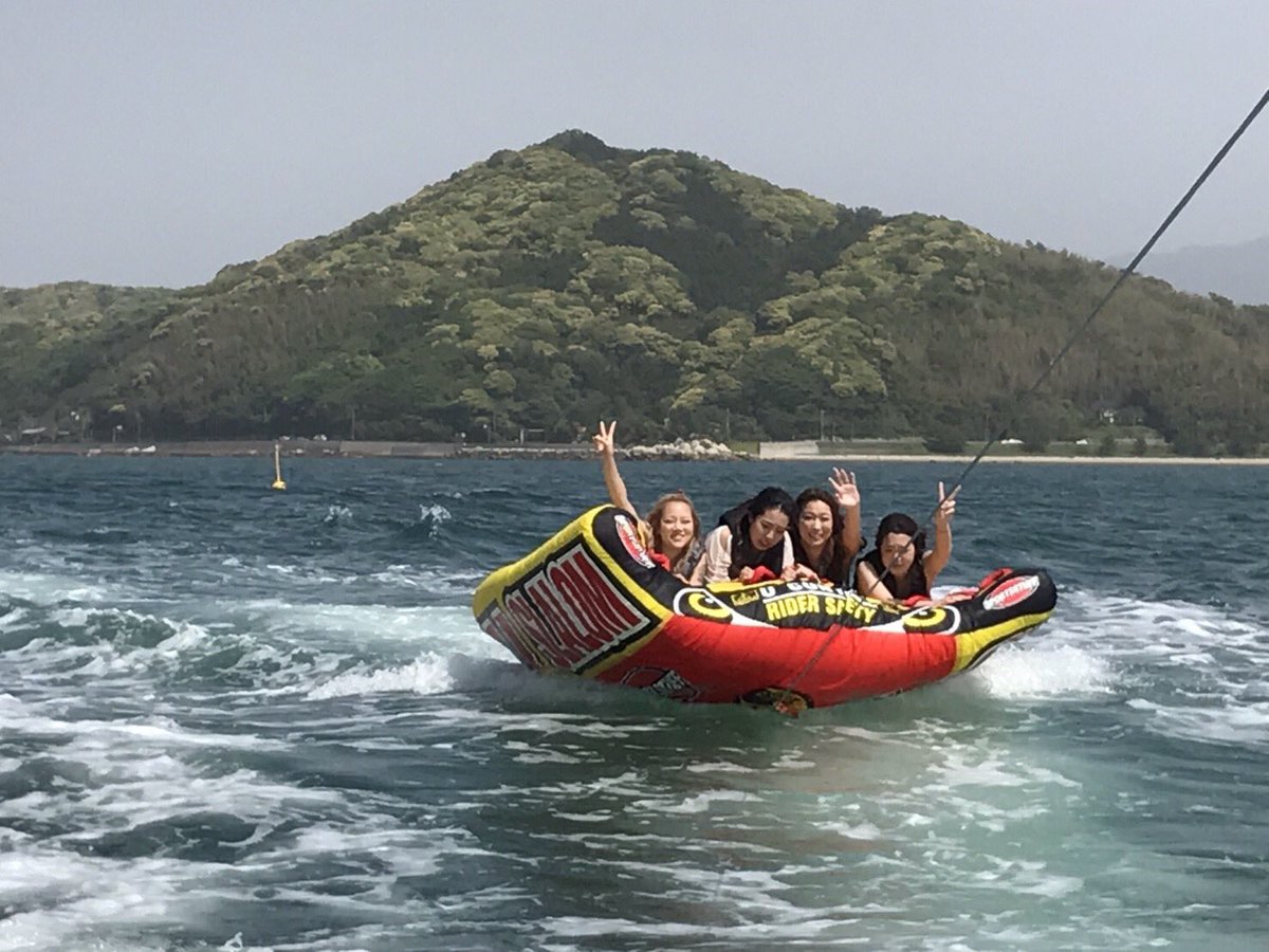 H On Twitter 体中がバキバキ 日焼け痛い W