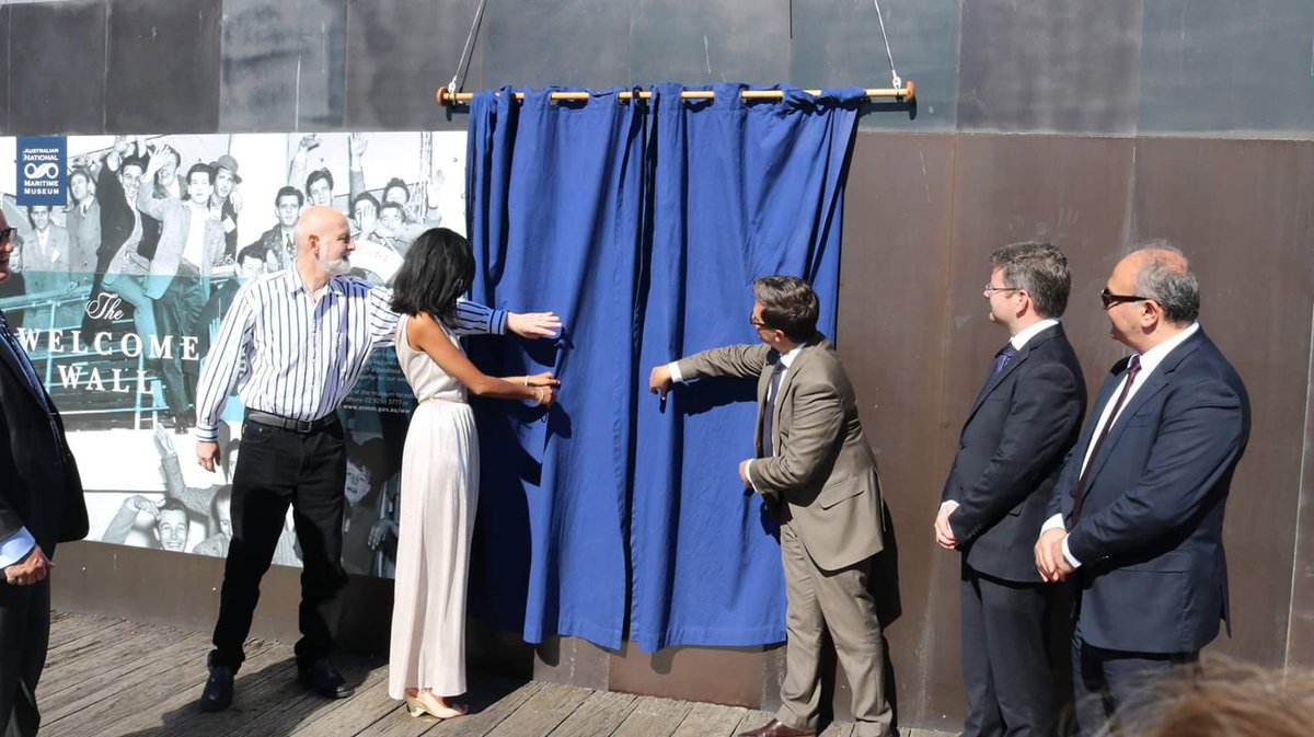 #WelcomeWall unveiling at <a href="/darlingharbour/">Darling Harbour</a> #Sydney 
full speech- m.facebook.com/story.php?stor…