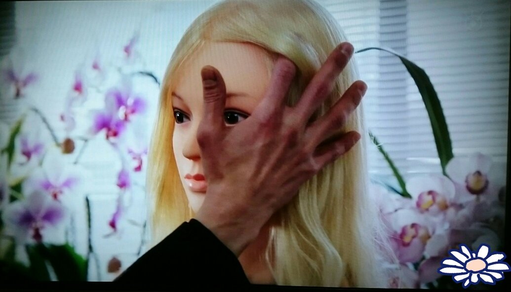 Re Reaf Sur Twitter マネキンの髪を長い指ですく 反り返った親指 それだけで キスシーンよりエロい演技をする相葉雅紀って 相葉雅紀 貴族探偵 貴族探偵面白い