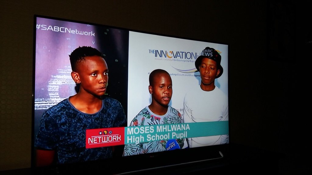 TiyaniTee's tweet photo. Catch the #gkVacWork alumni on @SABC3 now at 08:30 talking about their #Hack4Water solution. @Geekulcha @mlabsa @InnovHub @mcleansibanda https://t.co/fUd82gigIf