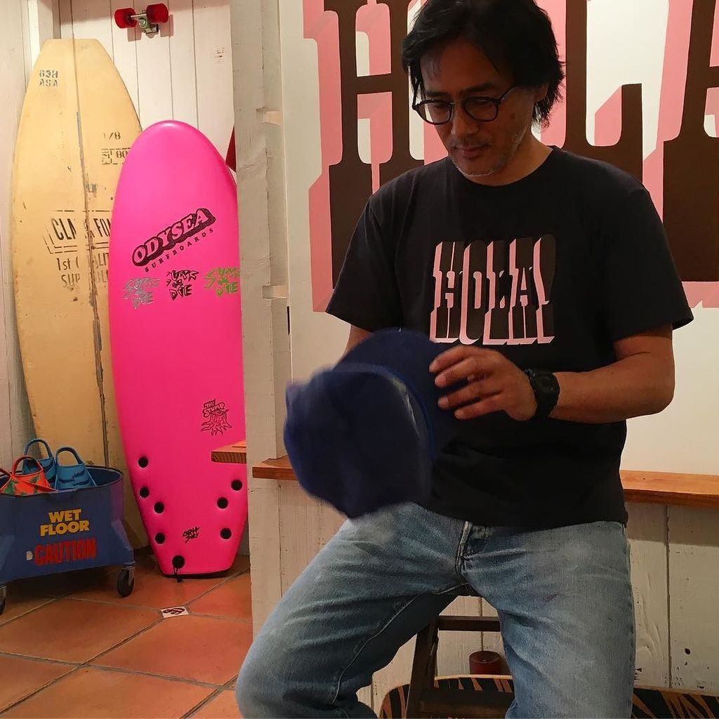 STANDARDCAL's tweet photo. 今日のBoss.
#standardcalifornia #スタンダード #hola #jeffcanham #tshirt https://t.co/gSgModBfma https://t.co/E8s1xv5GQx