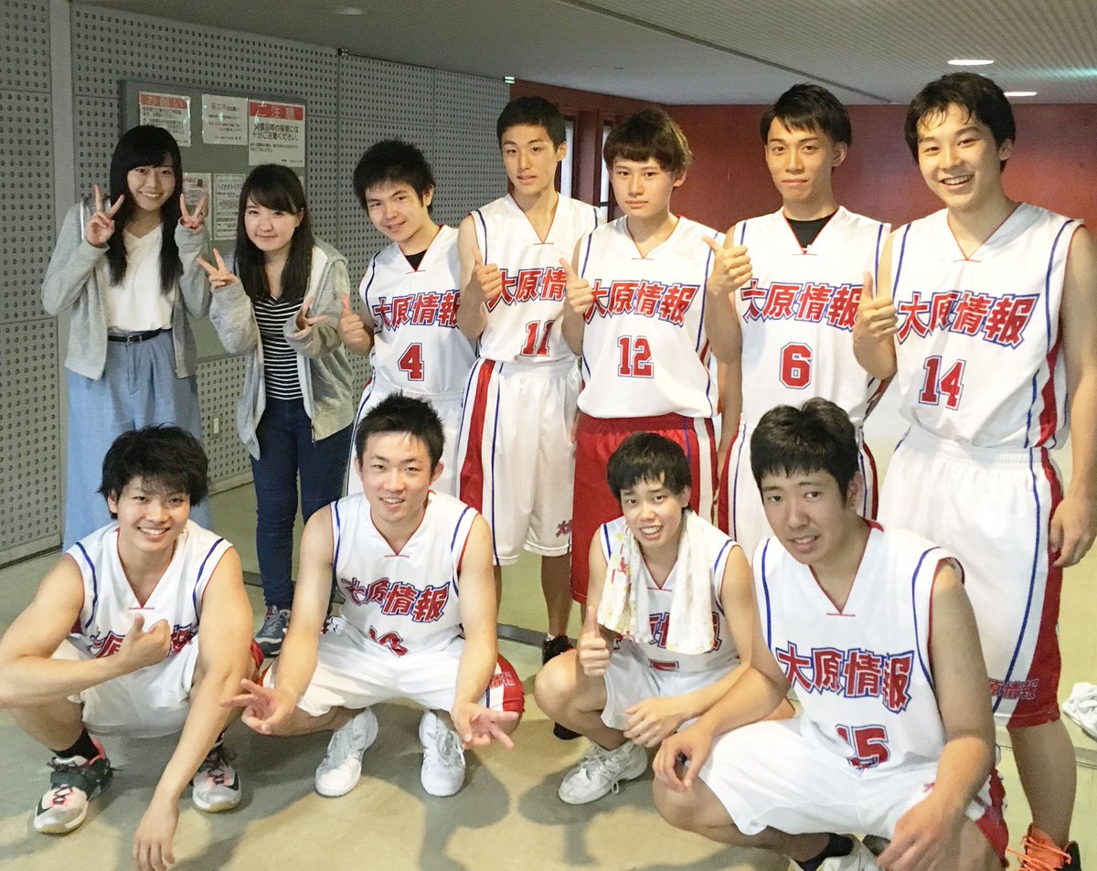 大原学園 池袋校 公式 Na Twitteru 池袋校のバスケ部はみんな仲良しヽ ノ バスケ部は5 11 木 に体験入部を行います 先輩も待っているのでぜひ来て下さいね バスケ部 大原情報ビジネス専門学校
