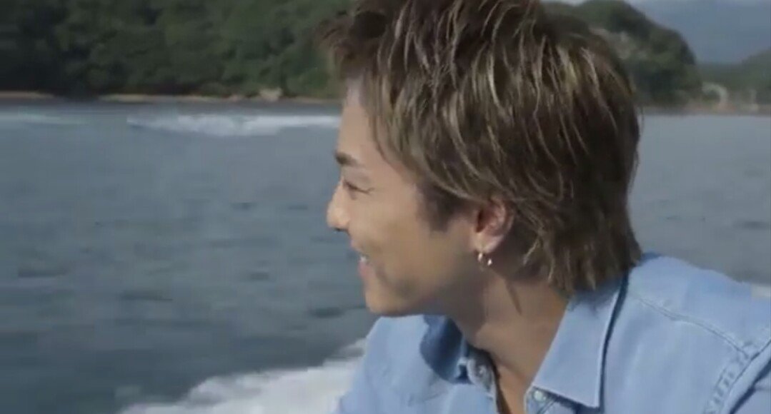 tkhr08lol's tweet photo. 今日で18歳になりました！ https://t.co/8fkCmGG0t3