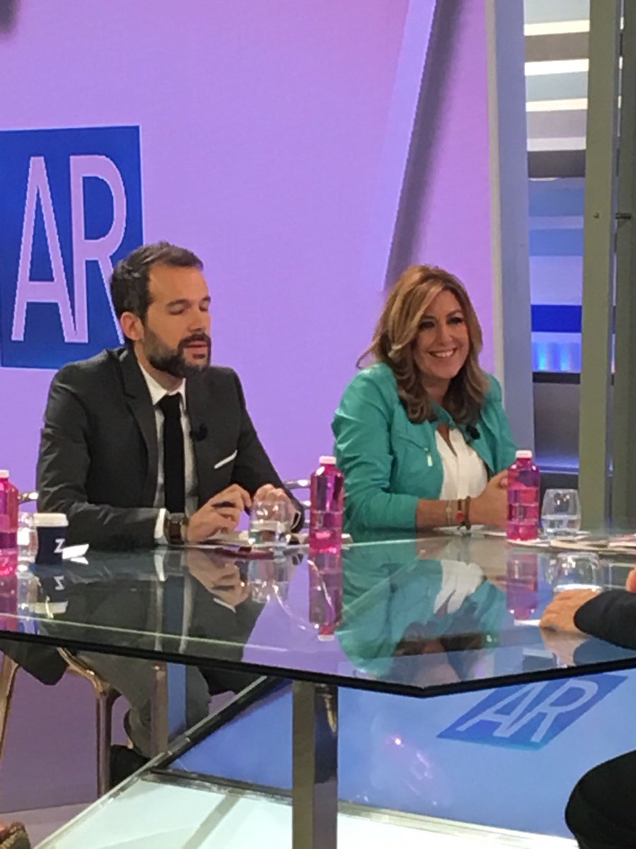 GaliciaCnSusana's tweet photo. Susana Díaz: He gobernado con IU y ahora en solitario. No diré una cosa hoy y otra en campaña #SusanaDíazAR https://t.co/Z5tOkSNCDk