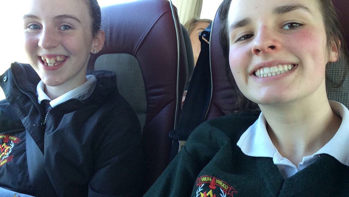 FeabhsuGanEagla's tweet photo. Ar ár mbealach go Páirc an Chrócaigh #AinmnitheGanEagla #CMuire #JuniorSpiders @Juniorspiders @cmuireeng @amymoriarty91 https://t.co/yzTyTQROBz