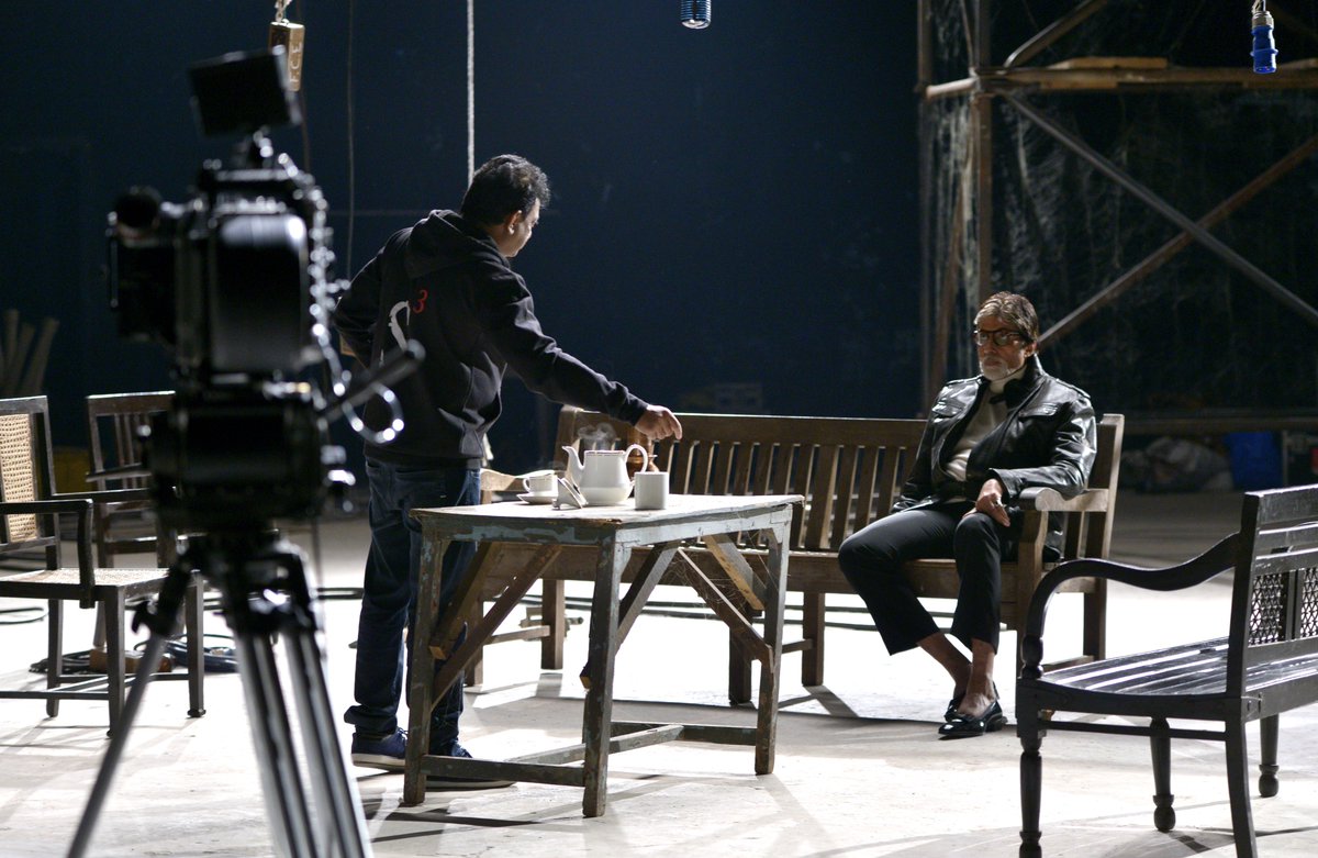 INDORENIL's tweet image. T 2418 - "THE INTERVIEW" with the irrepressible Ram Gopal Varma and yours truly !... ln.is/tg4db by #SrBachchan via @c0nvey