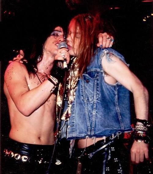 axlrose995's tweet photo. L.A. Guns
#axlrose #Gnr #gunsnroses #la guns #tracii guns https://t.co/7FEmkPHuUG