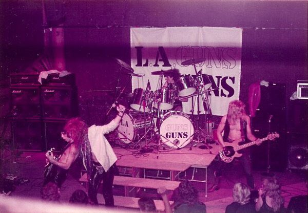 axlrose995's tweet photo. L.A. Guns
#axlrose #Gnr #gunsnroses #la guns #tracii guns https://t.co/7FEmkPHuUG