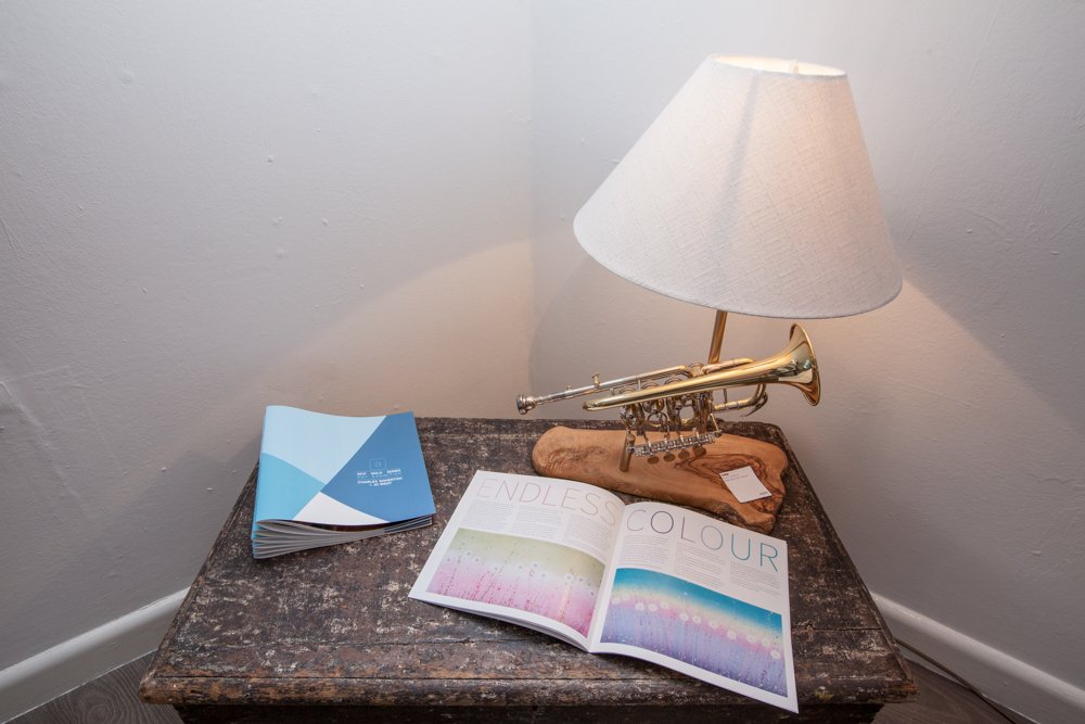 ArtizanGallery's tweet photo. Find out about exhibiting #artist Jo West & her #exhibition #EndlessColour. Pick up her #catalogue in the #Gallery https://t.co/fKWRAzEGtf https://t.co/Ms4Mu9JRTn