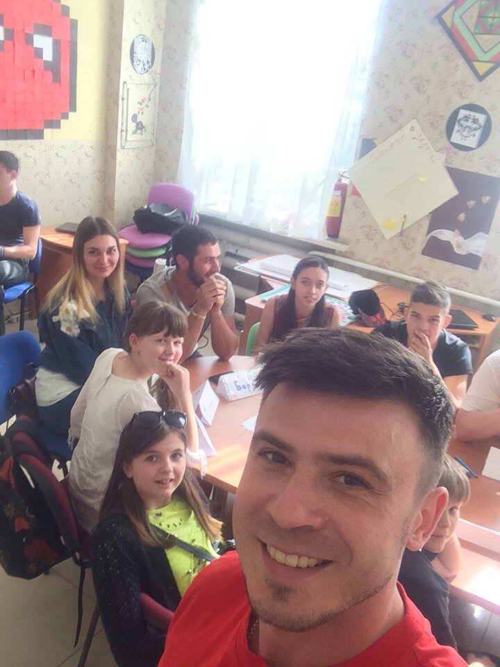 Happy_Hub2017's tweet photo. Вот и ступило Воскресенье Мафия проснулась и убивает, как всегда было с��пер всех был рад видеть.Сегодня лучших игроков наградили по вкусному https://t.co/FyAtPdLyBi