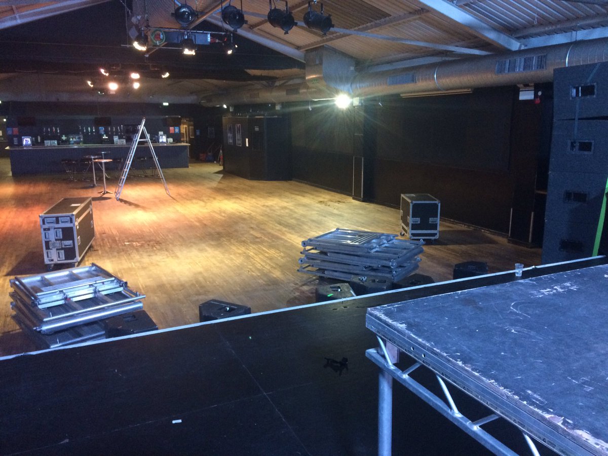 hessoundlight's tweet photo. Great show last night at @EngineRoomSoton with @Theskints. See you in October. #chamsys #chauvet #pcwing #extrawing #rogue https://t.co/JIbPNdgd8S