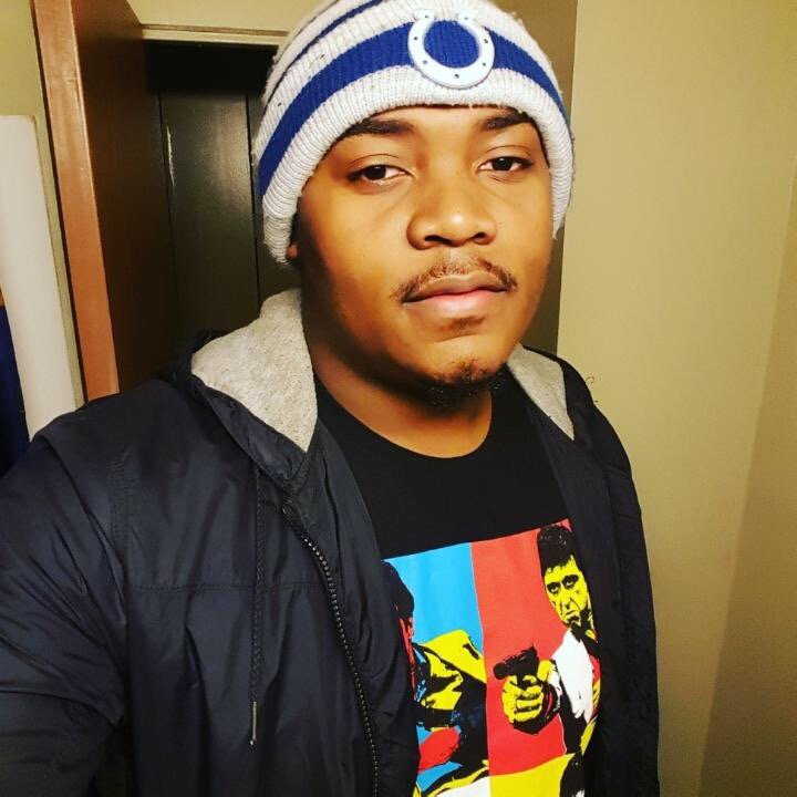 Insomnia Cove#comedy#lit#follow#chichat#Liveme DollaManHD: liveme.com/media/play/?vi…