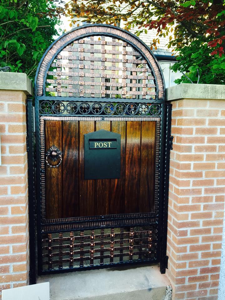 McGaffigansIron's tweet photo. All #Patterned #steel, sprayed black and highlighted bronze with a frake #wood centre,keypad #fitted with a magnetic lock. For top #security https://t.co/hayVz7zZOo