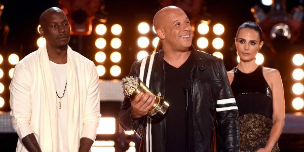 enews's tweet image. Vin Diesel gave a touching tribute to Paul Walker while accepting the Generation Award at the #MTVAwards: eonli.ne/2qQWiug