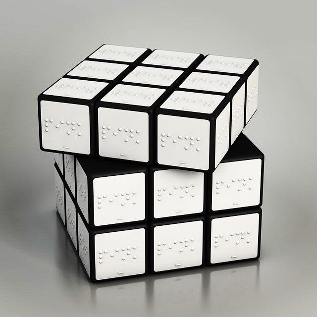Deze kwamen we tegen: een puntgave Rubiks kubus. Hoe snel los jij 'm op?