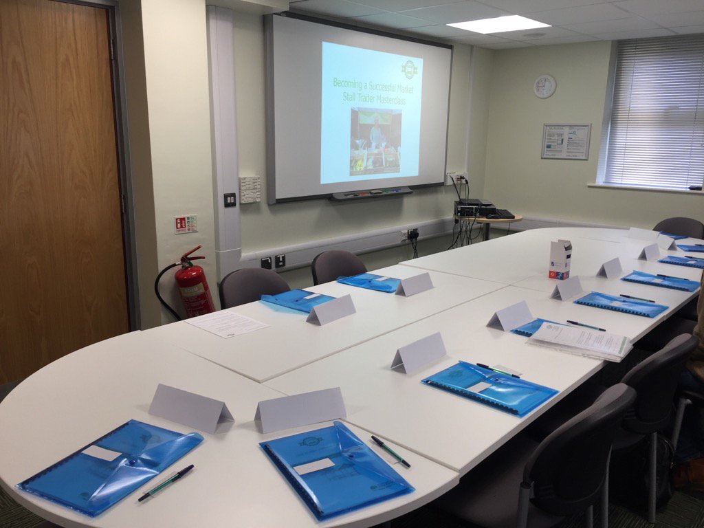 KeeleyFlint's tweet photo. Set up and ready for today's #HowToStartAMarketStall course at @nottmcityhomes #StartUps https://t.co/Jf1vmj7Wx9