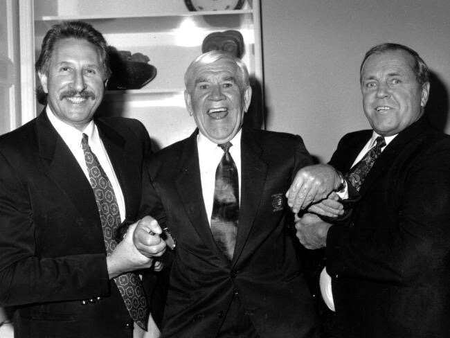 whitten_ted's tweet photo. Goodbye to an AFL Legend Lou Richards.
Back now swapping yarns with EJ and Maxy.
Rest in Peace Louie https://t.co/QJFy2Dbr2T