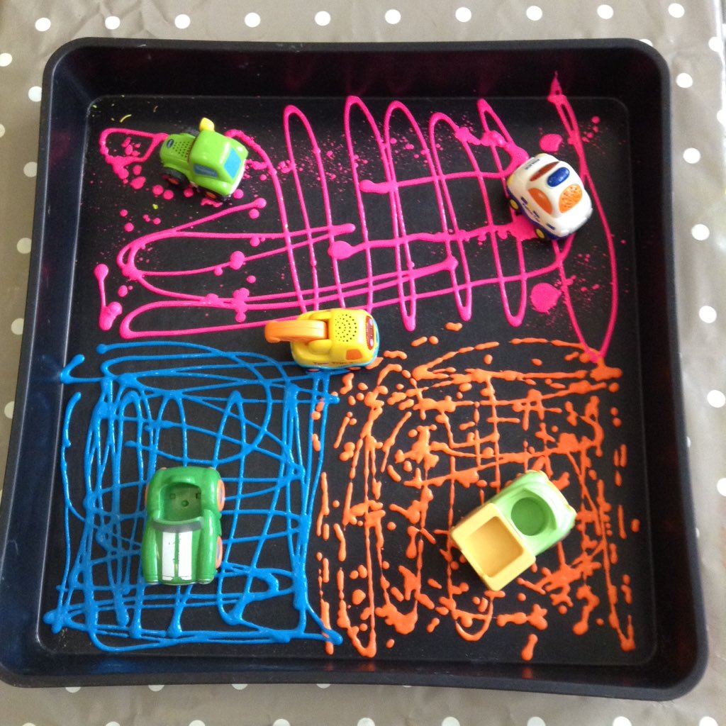 juice_nursery's tweet photo. Pink room enjoying getting messy and using our familiar sounds such as 'beep' and 'nee-naw'. #chatterbox2017 https://t.co/8Aa7OIQF1l