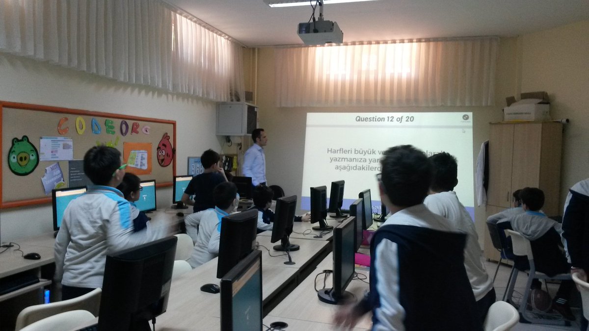 #kodlamasoleni #kahoot yarismasi ile devam ediyor. <a href="/okyanuskoleji/">Okyanus Kolejleri</a> <a href="/OkyanusBduzu/">Okyanus Beylikdüzü</a> <a href="/metedoganay/">Mete Doğanay</a> @emretr9 #okyanuskodluyor.