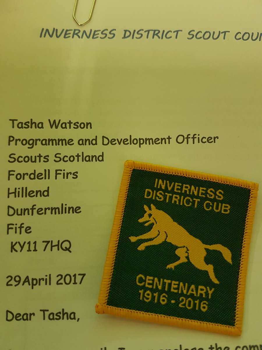 SHQTasha's tweet photo. Arrived to find this on my desk #badgeblanket #jobperk #mademyday https://t.co/ZOVh1IA9hf