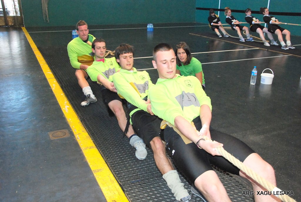 Larunbatean, Lesakan Nafarroako 4x4 sokatira Txapelketan!
Camp. Navarro 4x4, Lesaka
Gora <a href="/AntsoainSoka/">Antsoain Sokatira</a>!

Argazkiak: flickr.com/photos/1371110…