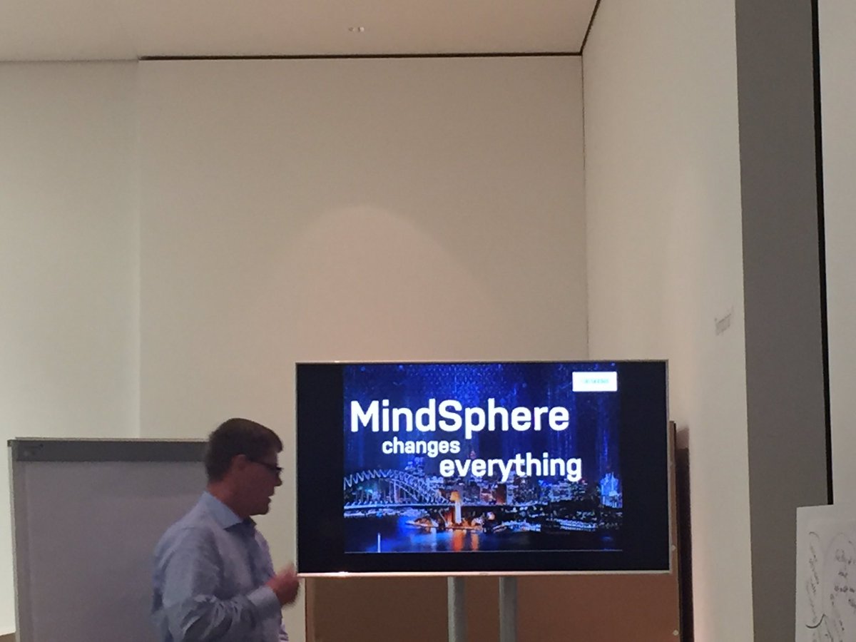 Kaiboard's tweet photo. @PhilippPott talking about @Siemens IoT platform #Mindshere and its influence on Corporate Learning at #GLCBarCamp2017 #justdoandlearn https://t.co/t8LeKoHbD8