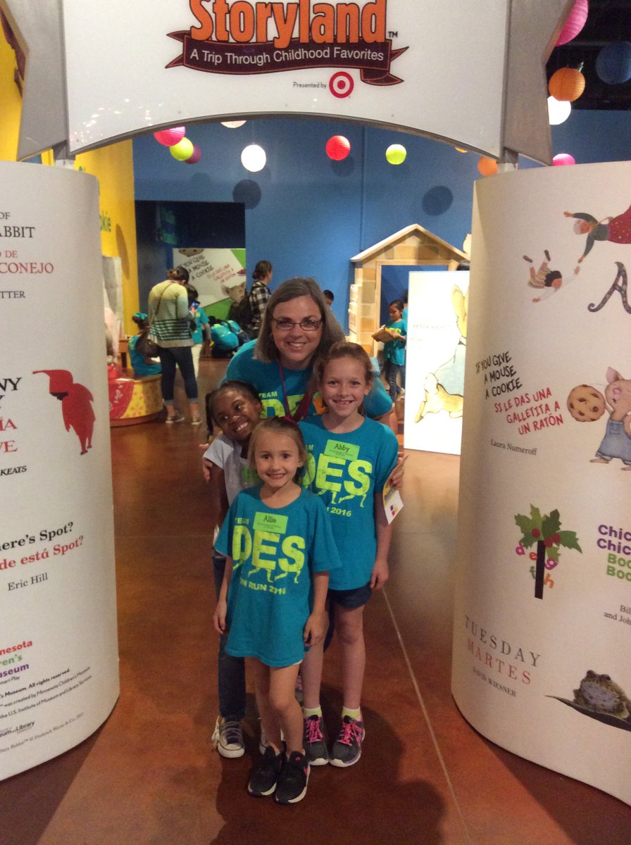 teachtolearnK's tweet photo. Had so much fun at the DES 1st grade field trip at the Ft Worth Museum!! #deslearning https://t.co/IQogi5MlyZ