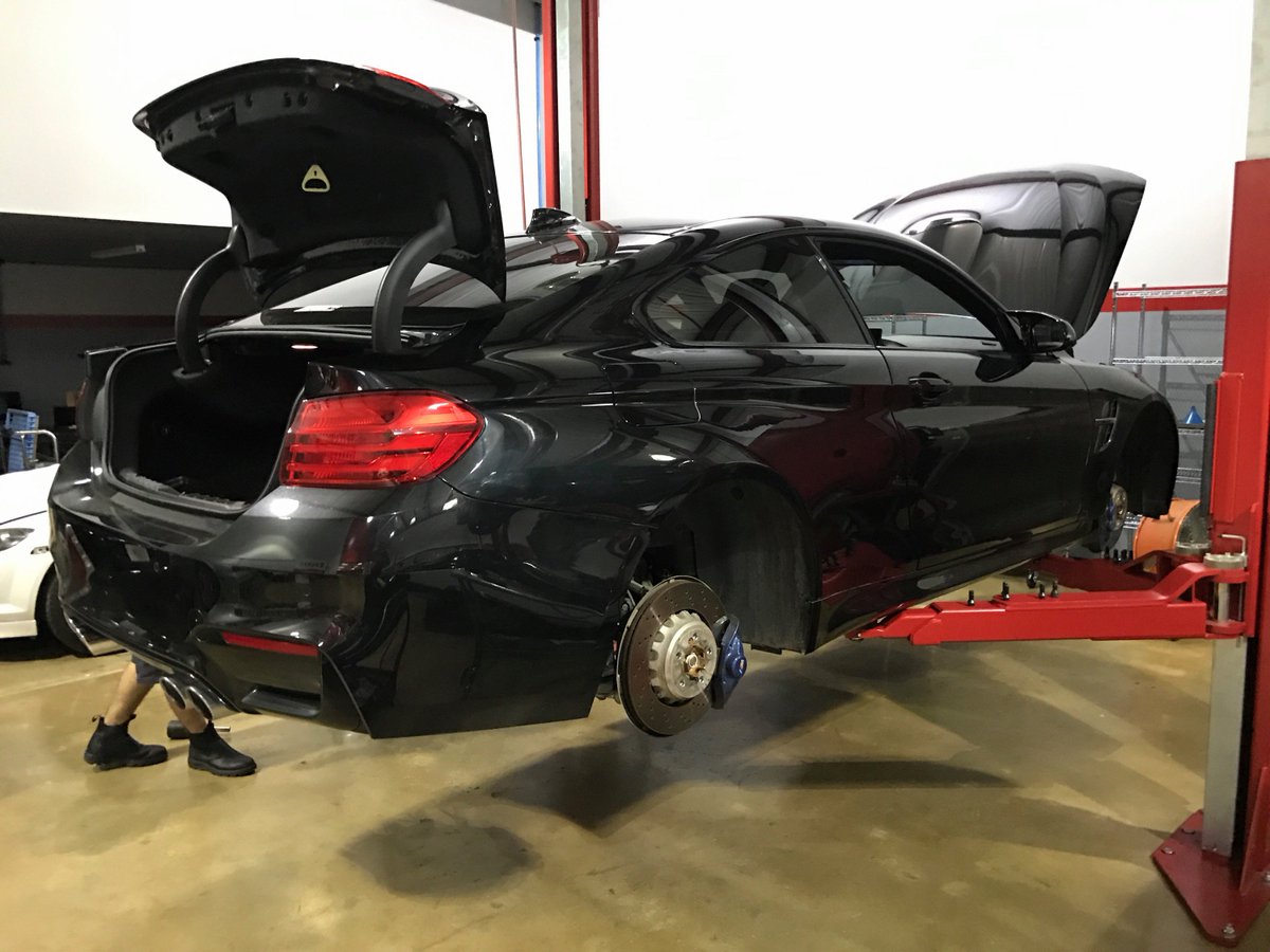 ActiveMotor's tweet image. 2014 #BMW #M4 is ready for some suspension work over @ActiveMotor 
#bmwm4 #ATX #austincity