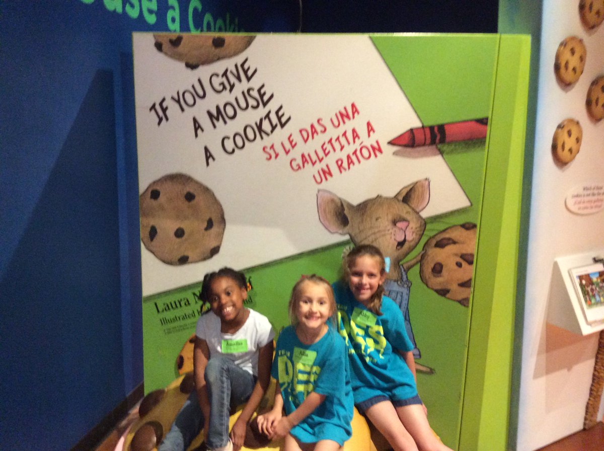 teachtolearnK's tweet photo. Had so much fun at the DES first grade field trip at the Ft Worth Museum!!  #deslearning https://t.co/ymQzjxWVhk