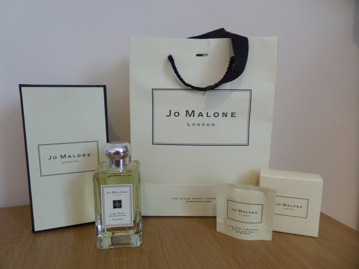 ReviveShop's tweet image. New editions to our #ebay shop!! Have a look at revivecharityshop.co.uk #jomalone #timberland #Nike #charity