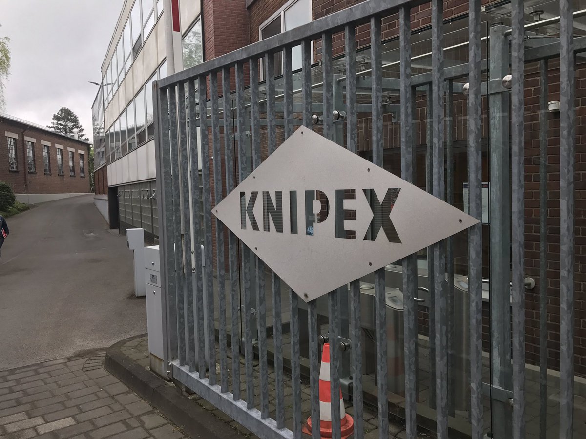 VrijndeSteede's tweet photo. Leuke en nuttige excursie in de #Knipex fabriek in Wuppertal gehad https://t.co/lq3WlPu0kD