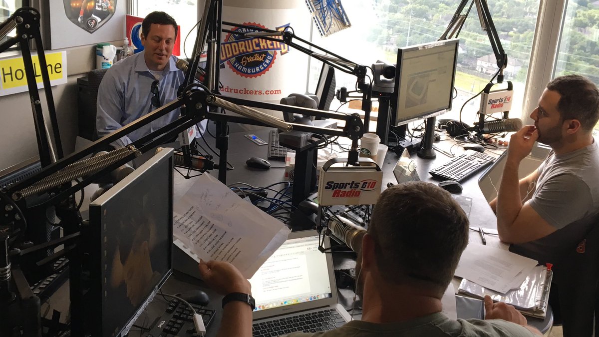 Hear from Chris Canetti right now on @SportsRadio610 talking about the strong start to the season! #ForeverOrange https://t.co/3ekpYwpxRk