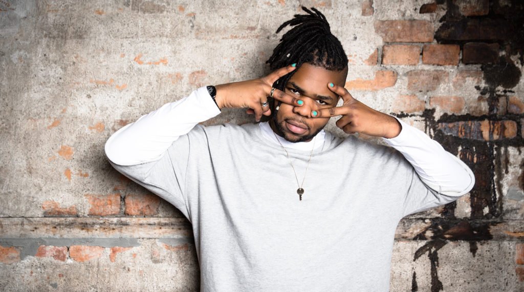 thelgbtupdate's tweet photo. MUNA + MNEK Deliver A Riveting Remix To The LGBTQ+ Anthem 'I Know A Place' - https://t.co/XdtAuTHW4r https://t.co/CsLvBMVCdF