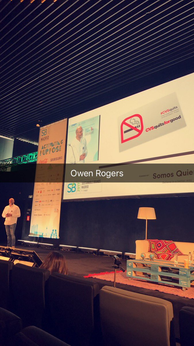 YounessHasan's tweet photo. @torogers25 innovatively talking about building an organization with #purpose @ideo #SB17Madrid @SustainBrandsEs https://t.co/RI3E9eu8X2