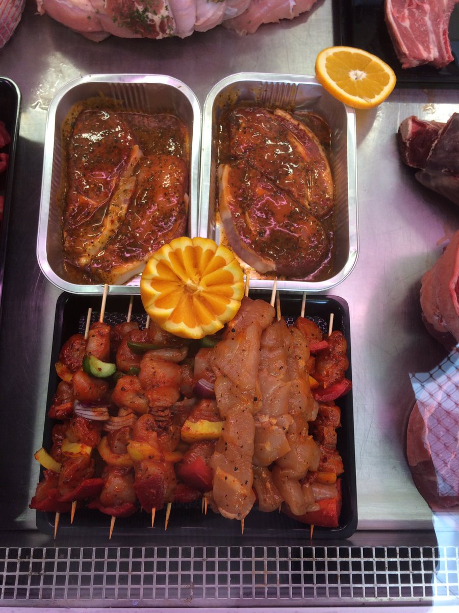 neil_hawes's tweet photo. #BBQ #treats #madebyus #puremeat #farming #angus #sausages all delicious #meat https://t.co/7NfqNzYU63