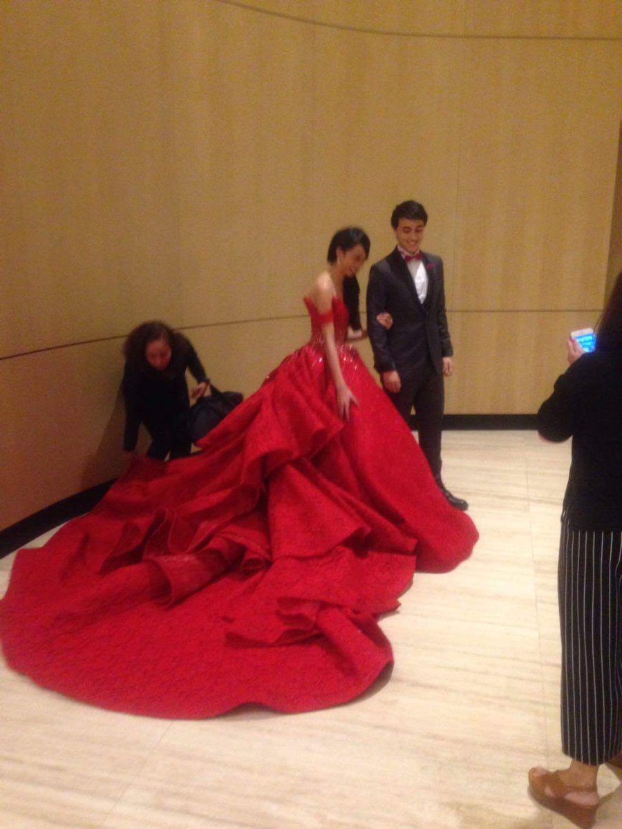 MayWardArticle's tweet photo. MayWard!!!! How many Retweet for these photos?

#MayMayGlamorousAt20 https://t.co/HIHcJMZLMo
