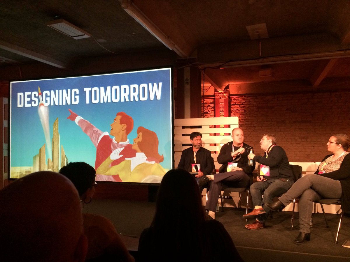 thuswrotetatian's tweet photo. Curating Science Fiction Art #stageL1 #rp17 https://t.co/X3ebpSQguj