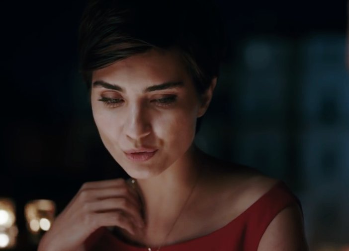 NaimaTuba1's tweet photo. Neval 😚
#TubaBüyüküstün #Istanbulkirmizisi https://t.co/PrkHKs2juM
