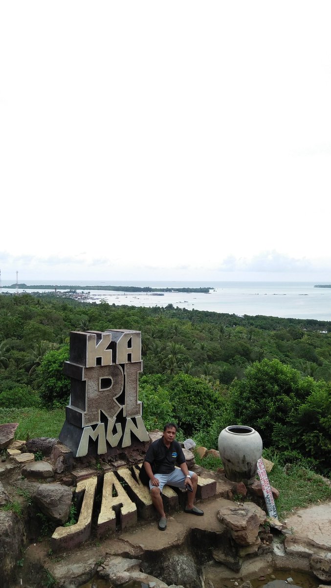 .<a href="/KemenkeuRI/">#UangKita</a> <a href="/PajakJateng1/">#PajakKitaUntukKita</a> <a href="/DitjenPajakRI/">#PajakKitaUntukKita</a> <a href="/pandupajak/">#LiterasiFinancial</a> <a href="/aniwinn/">Ana</a> <a href="/humasjateng/">Humas Jateng</a> <a href="/endaryono/">#DirumahAja</a> <a href="/UungEka/">Eka Damayanti</a> <a href="/jeparakabgoid/">Pemkab Jepara</a> <a href="/ganjarpranowo/">Ganjar Pranowo</a> <a href="/kushartoto011/">t0t0k</a> <a href="/philippattynama/">Philip Pattynama</a> <a href="/prastow/">Prastowo Yustinus</a> <a href="/merdekadotcom/">Merdeka.com</a> <a href="/jawapos/">Jawa Pos</a> <a href="/VisitJawaTengah/">Visit Jawa Tengah</a> Selanjutnya kita berkunjung ke #BukitLove #Karimunjawa. Sampai sekarang, tempat ini menjadi ikon dg daya tarik tersendiri. #MediaGathering